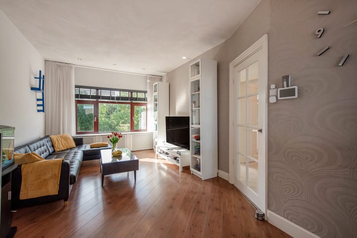 Foto 10 van Tholensestraat 109