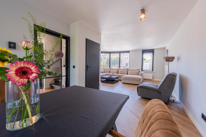 Photo 22 of Notarisappel 220