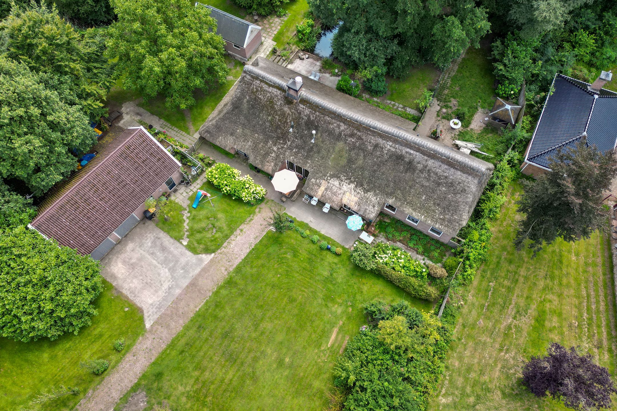 Photo 39 of Oosteinde 16