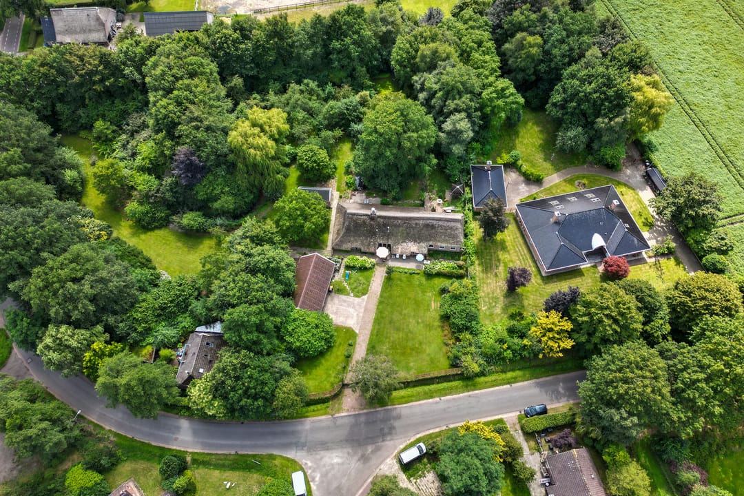 Photo 41 of Oosteinde 16