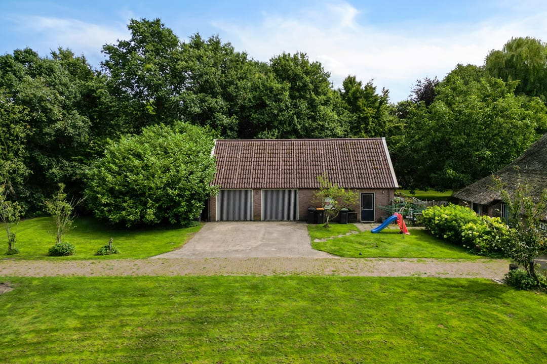 Photo 47 of Oosteinde 16