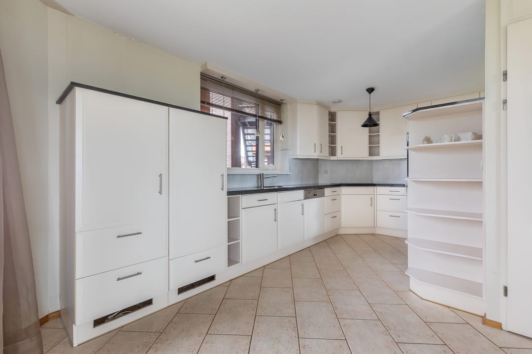 Photo 13 of Pieter Calandlaan 668