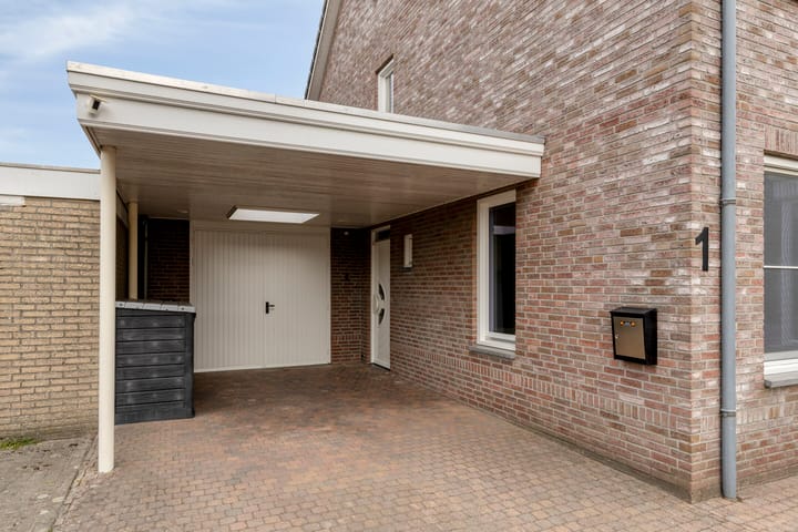 Foto 4 van Marie Curiestraat 1