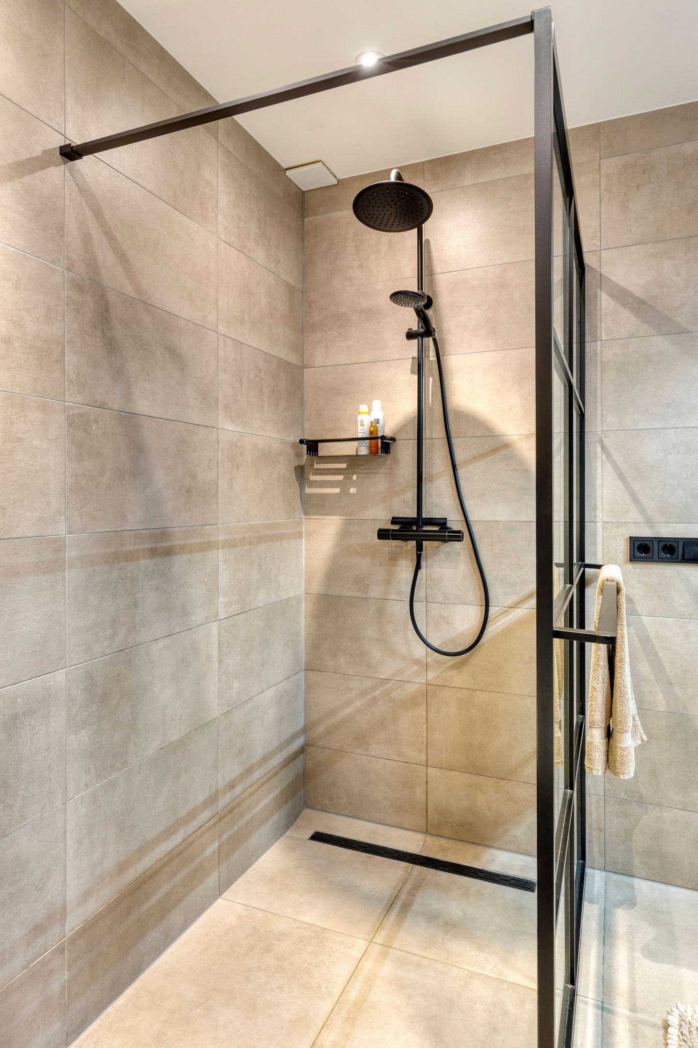 Foto 33 van Marie Curiestraat 1