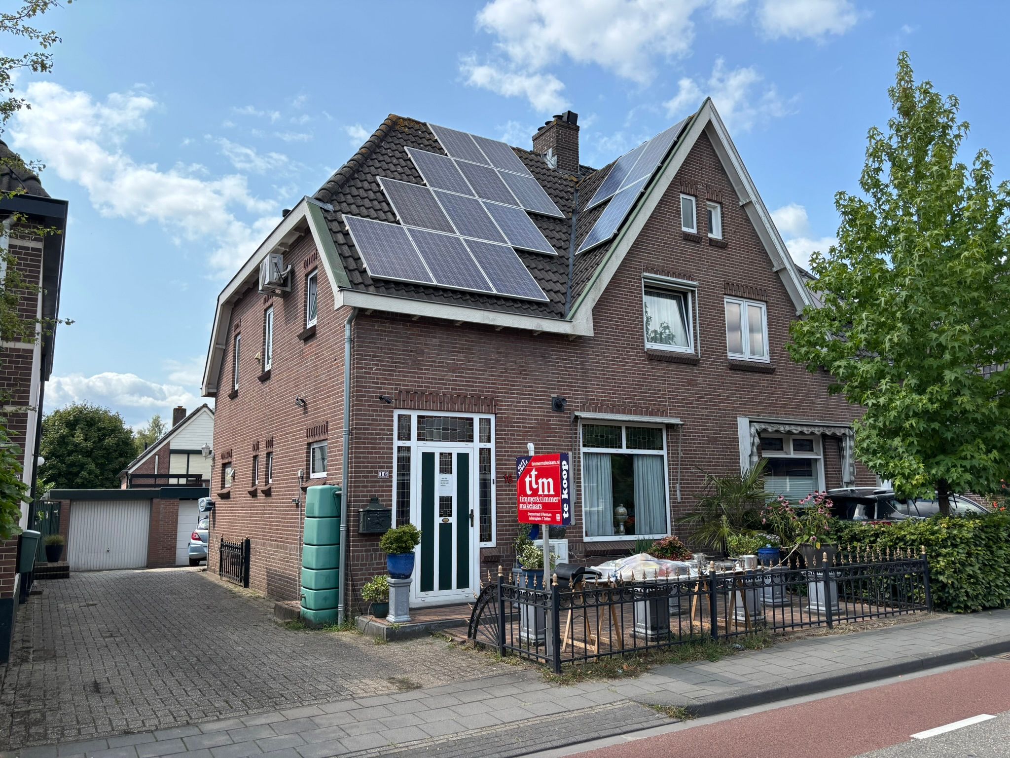 Leeuwenstraat 16 