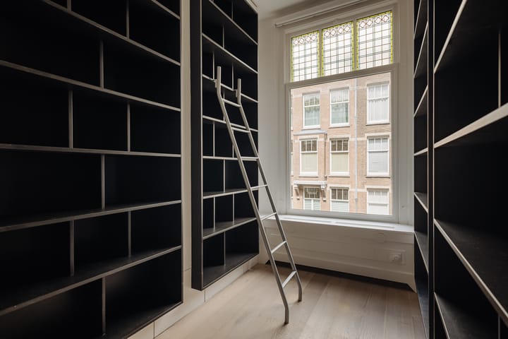 Photo 17 of Wouwermanstraat 33-2