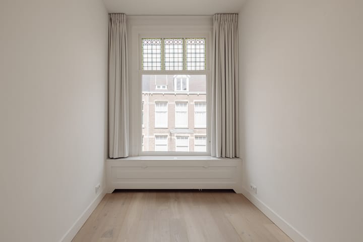 Photo 23 of Wouwermanstraat 33-2