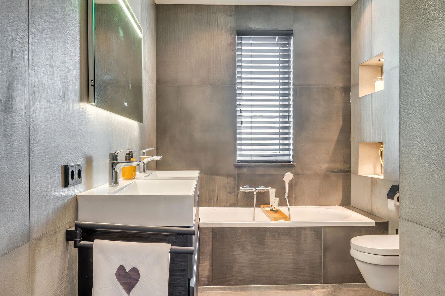 Foto 35 van Bertus Aafjesstraat 31