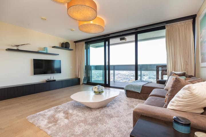 Anna van Buerenplein 245