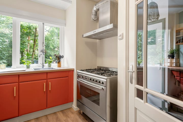 Foto 9 van van Heutszlaan 126