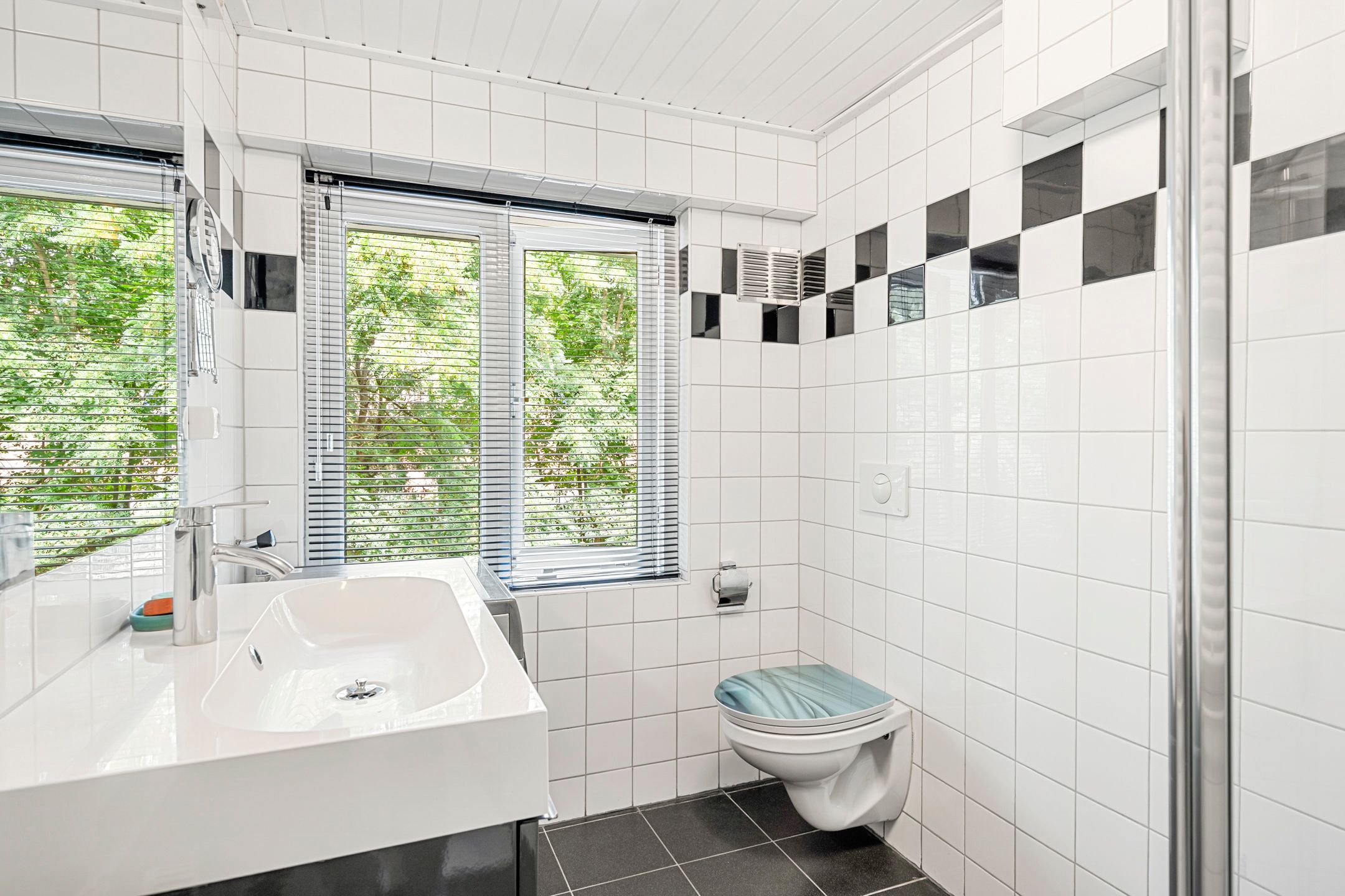 Foto 24 van van Heutszlaan 126