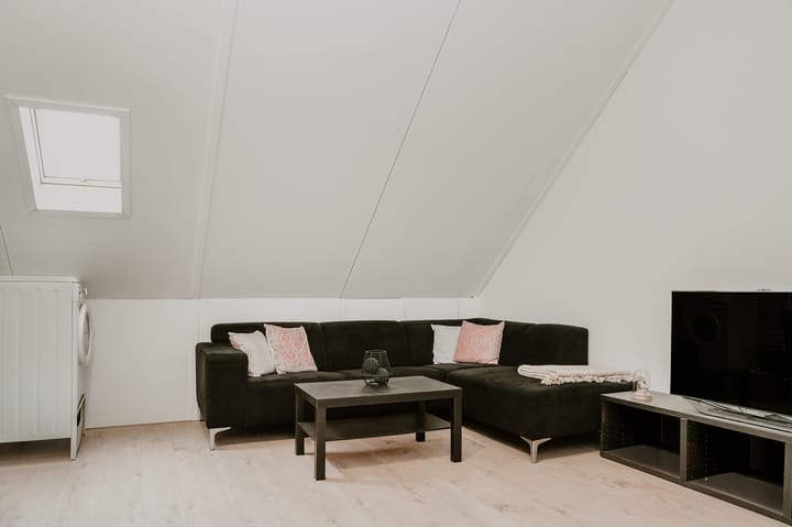 Foto 21 van Tinbergenplantsoen 39