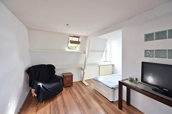 Photo 11 of Ericastraat 28