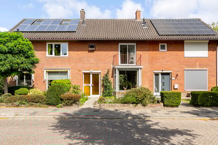 Photo 1 of Burg v d Weijerstraat 21