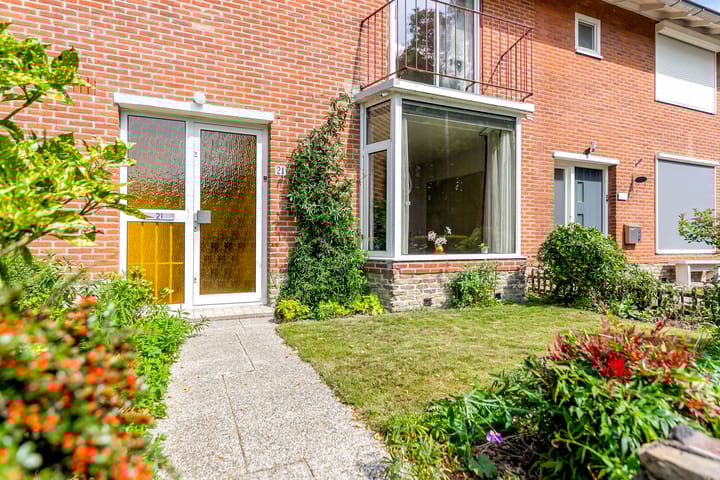 Photo 6 of Burg v d Weijerstraat 21