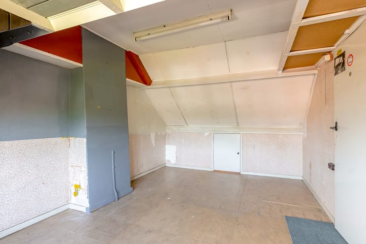 Photo 31 of Burg v d Weijerstraat 21