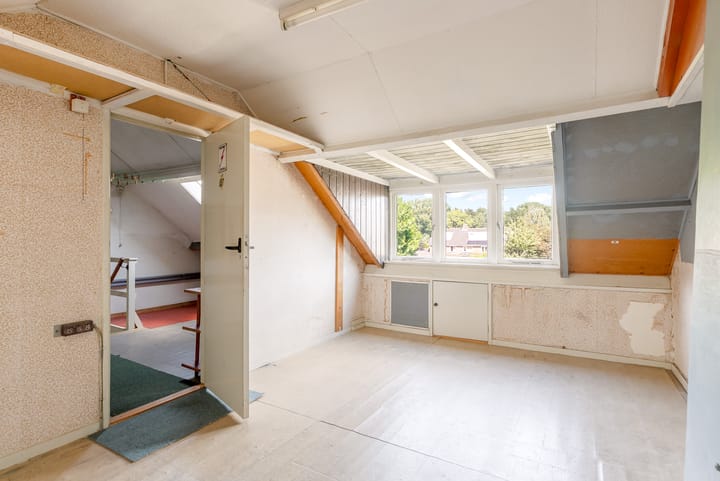 Photo 30 of Burg v d Weijerstraat 21