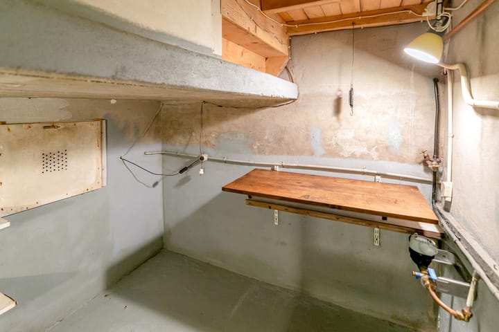 Photo 32 of Burg v d Weijerstraat 21