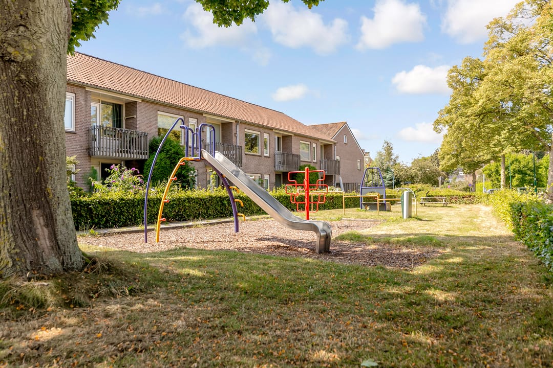 Foto 47 van Burg v d Weijerstraat 21