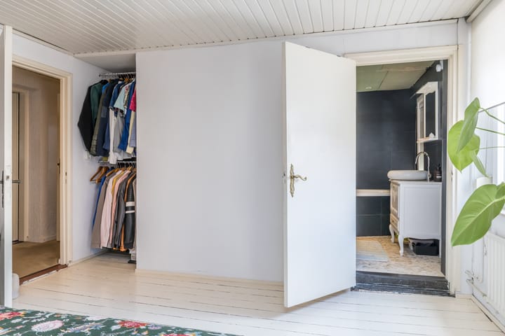 Photo 15 of Mgr. Brulsstraat 7