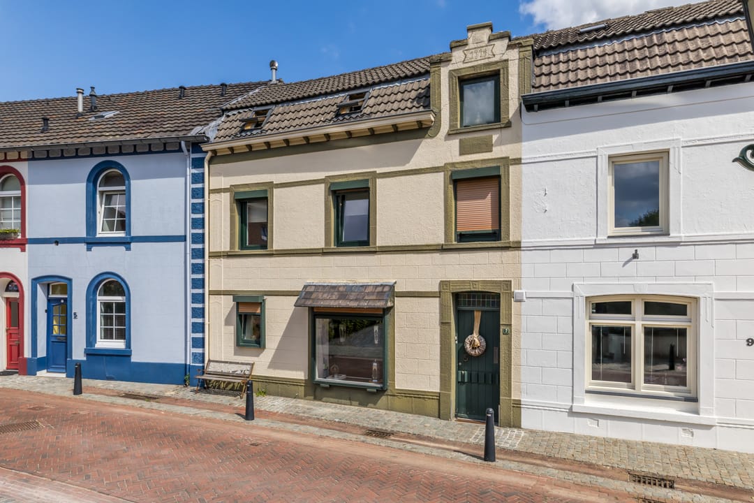 Foto 1 van Mgr. Brulsstraat 7