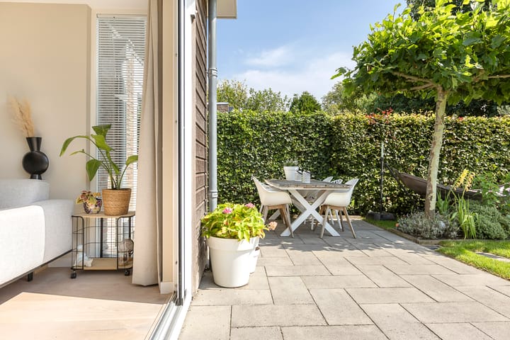 Foto 16 van Johan Ellenbergerstraat 42