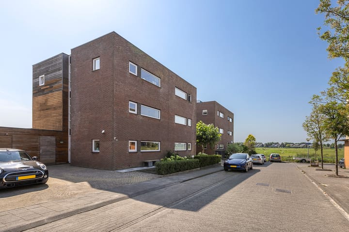 Foto 47 van Johan Ellenbergerstraat 42