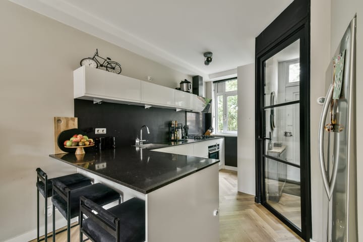 Foto 7 van Meteorenweg 261