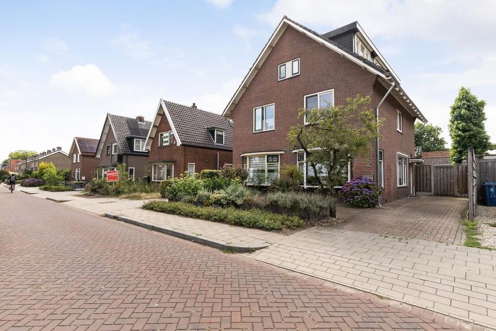 Photo 1 of Beethovenlaan 2