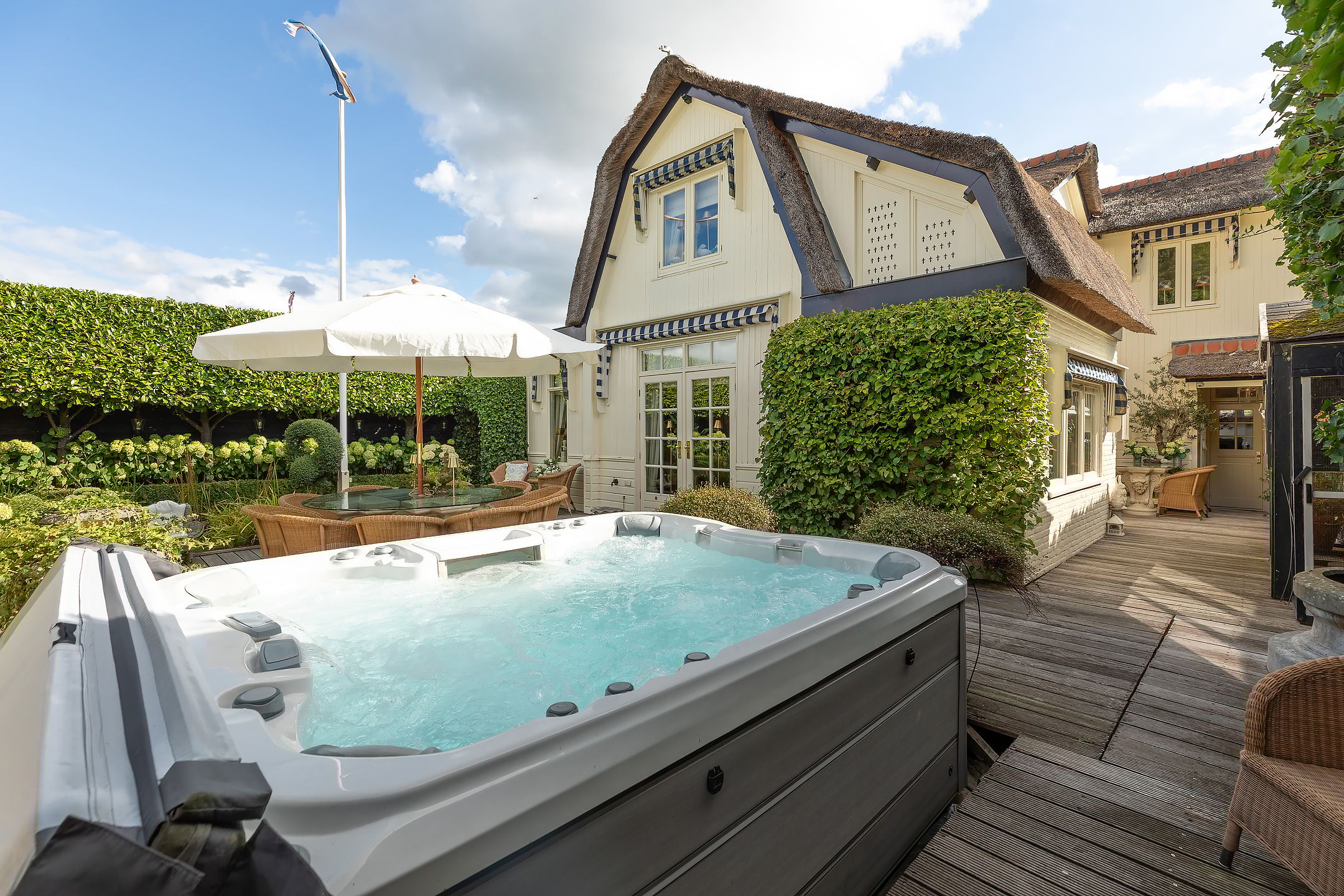 Foto 30 van Nieuw-Loosdrechtsedijk 219