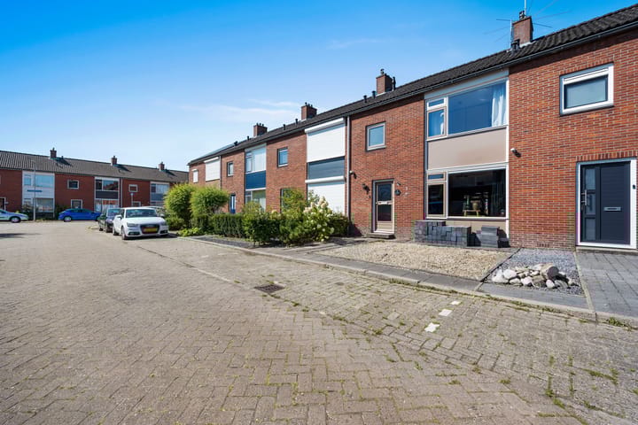 Foto 39 van Saturnusbaan 7