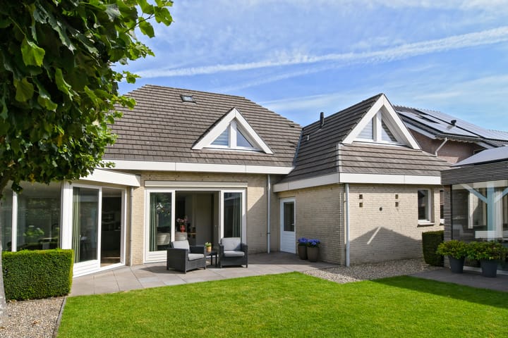 Foto 45 van Buizerdstraat 2