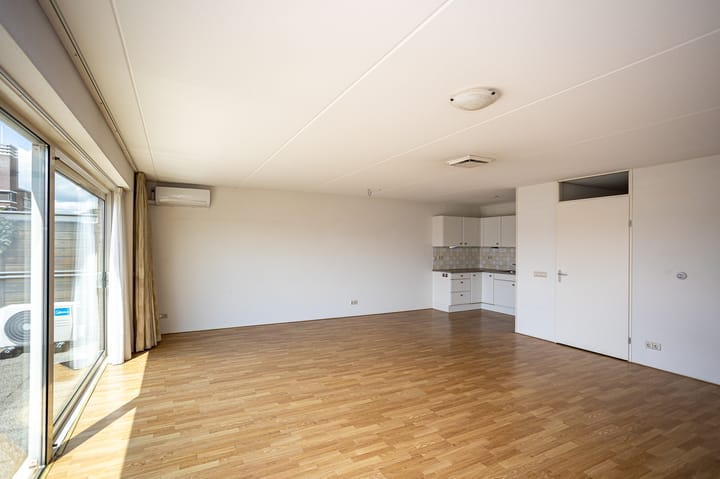 Foto 12 van Schoolstraat 114