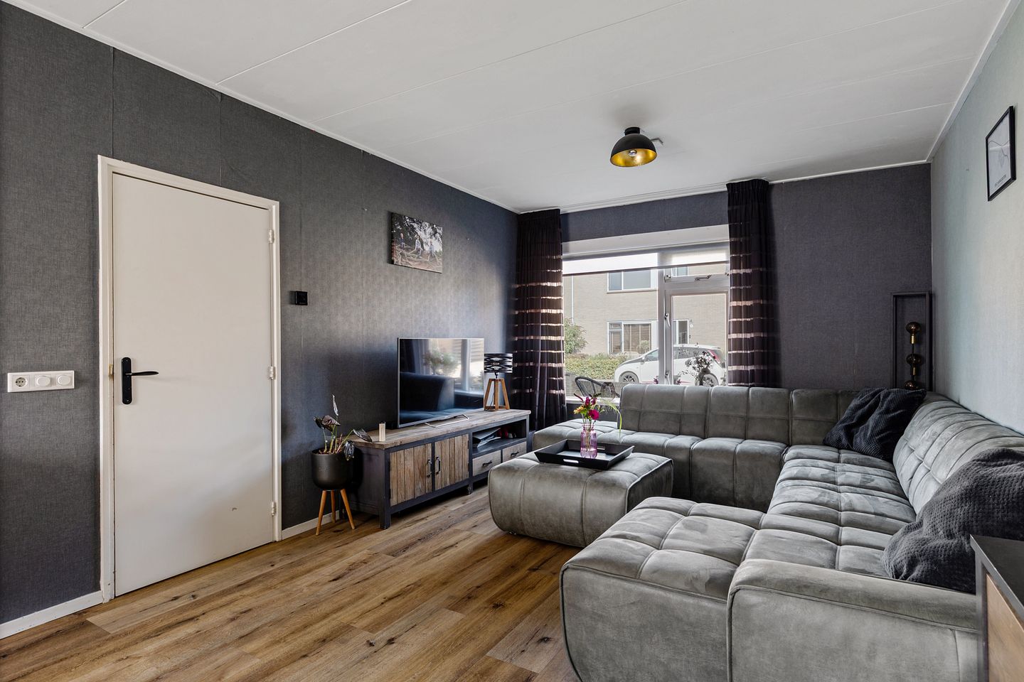 Foto 10 van Van Ommenstraat 6