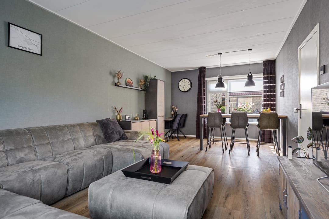 Foto 11 van Van Ommenstraat 6