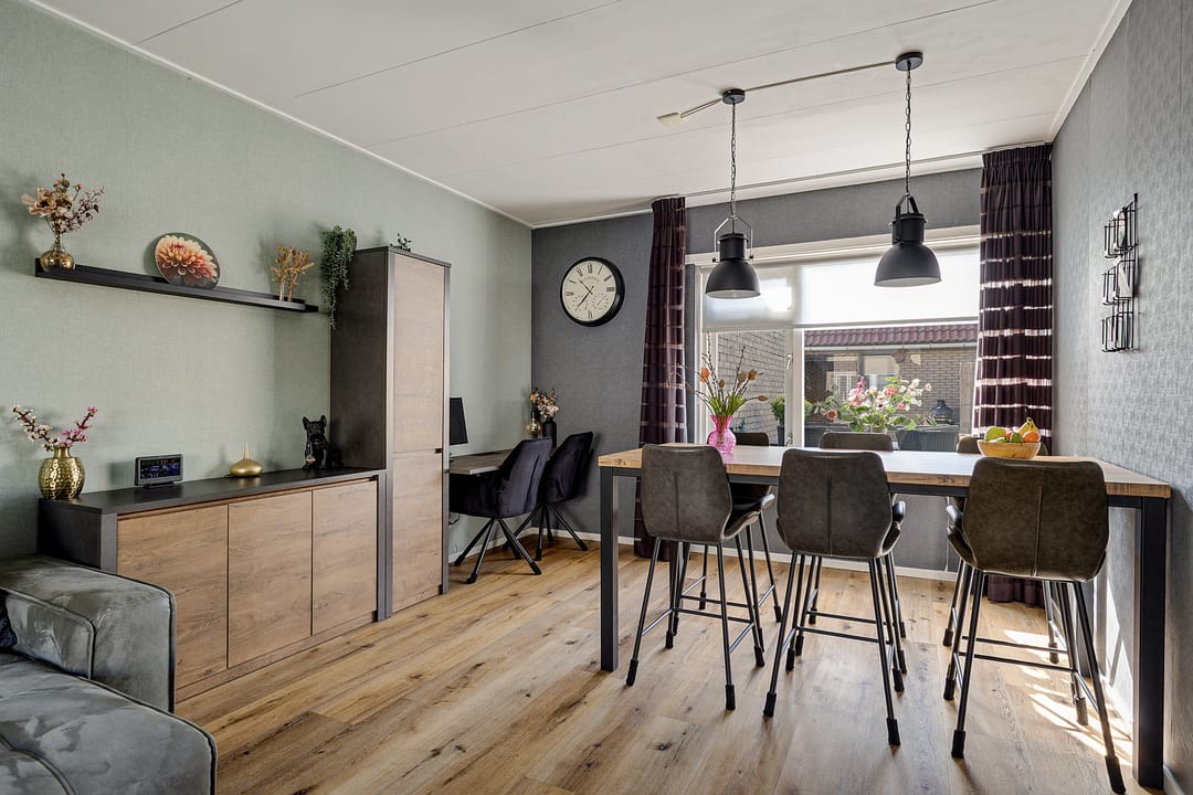 Foto 13 van Van Ommenstraat 6