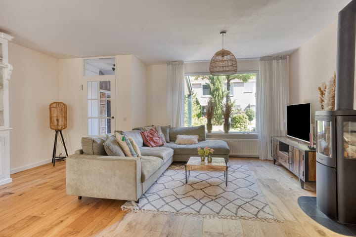 Photo 3 of Deursenstraat 11