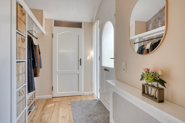 Photo 6 of Deursenstraat 11