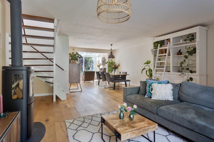 Photo 9 of Deursenstraat 11