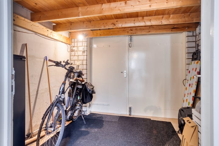 Photo 24 of Deursenstraat 11