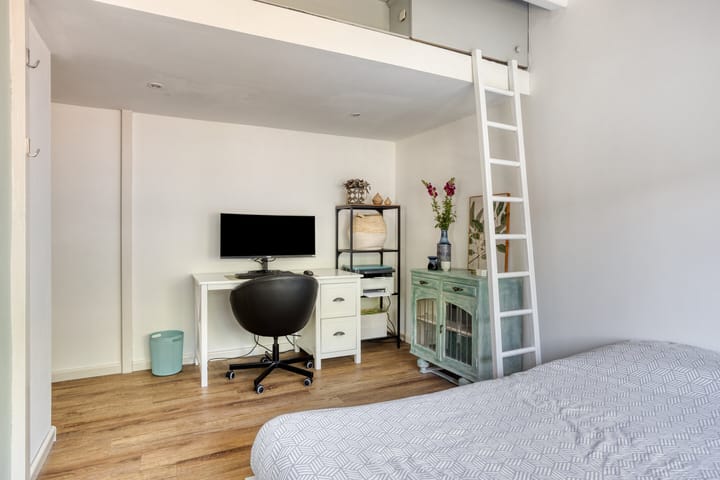 Photo 32 of Deursenstraat 11