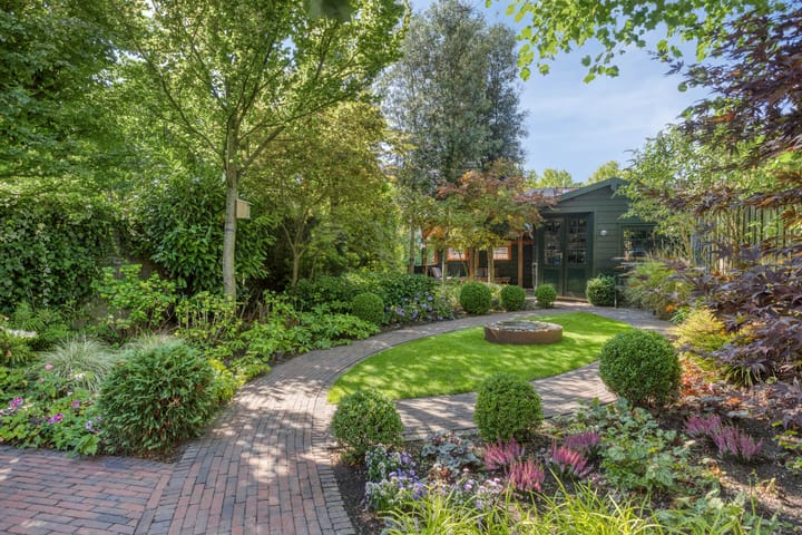 Photo 37 of Deursenstraat 11