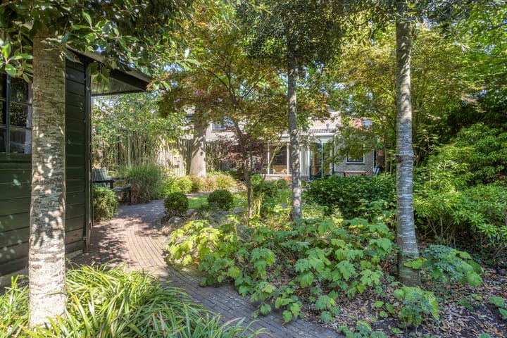 Photo 38 of Deursenstraat 11