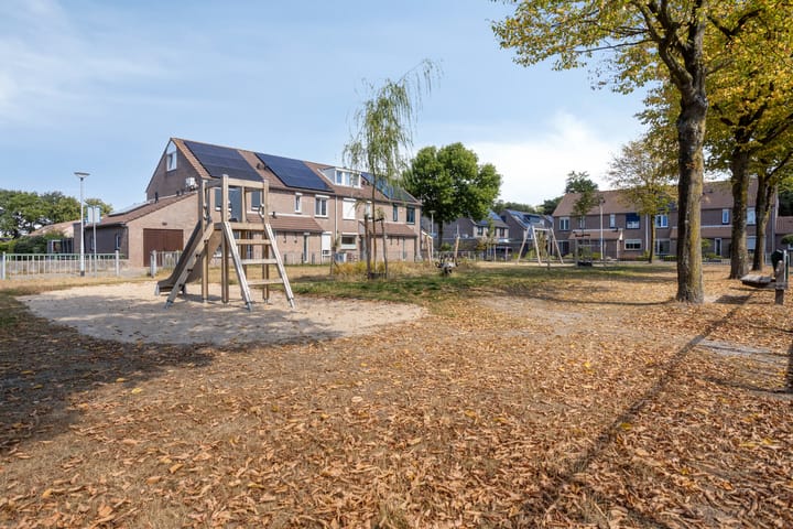 Photo 48 of Deursenstraat 11