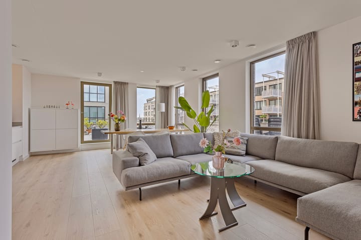 Photo 4 of Kwakelkade 6-D