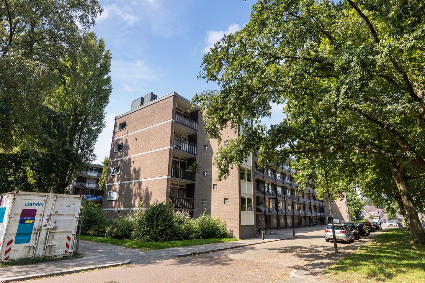 Photo 4 of Cort van der Lindenstraat 26