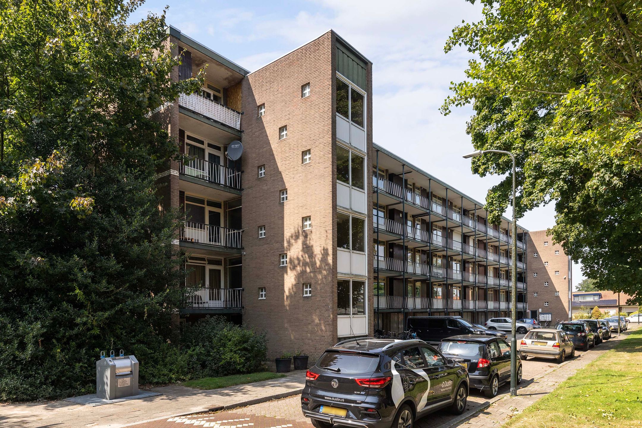 Photo 6 of Cort van der Lindenstraat 26