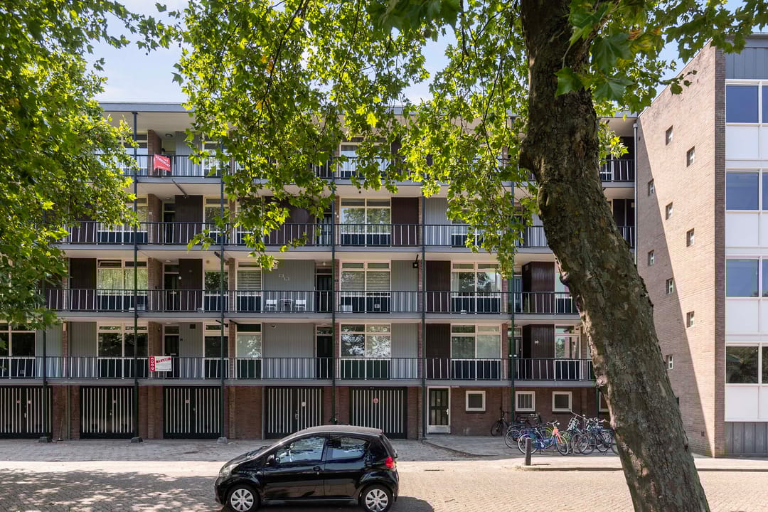 Photo 7 of Cort van der Lindenstraat 26