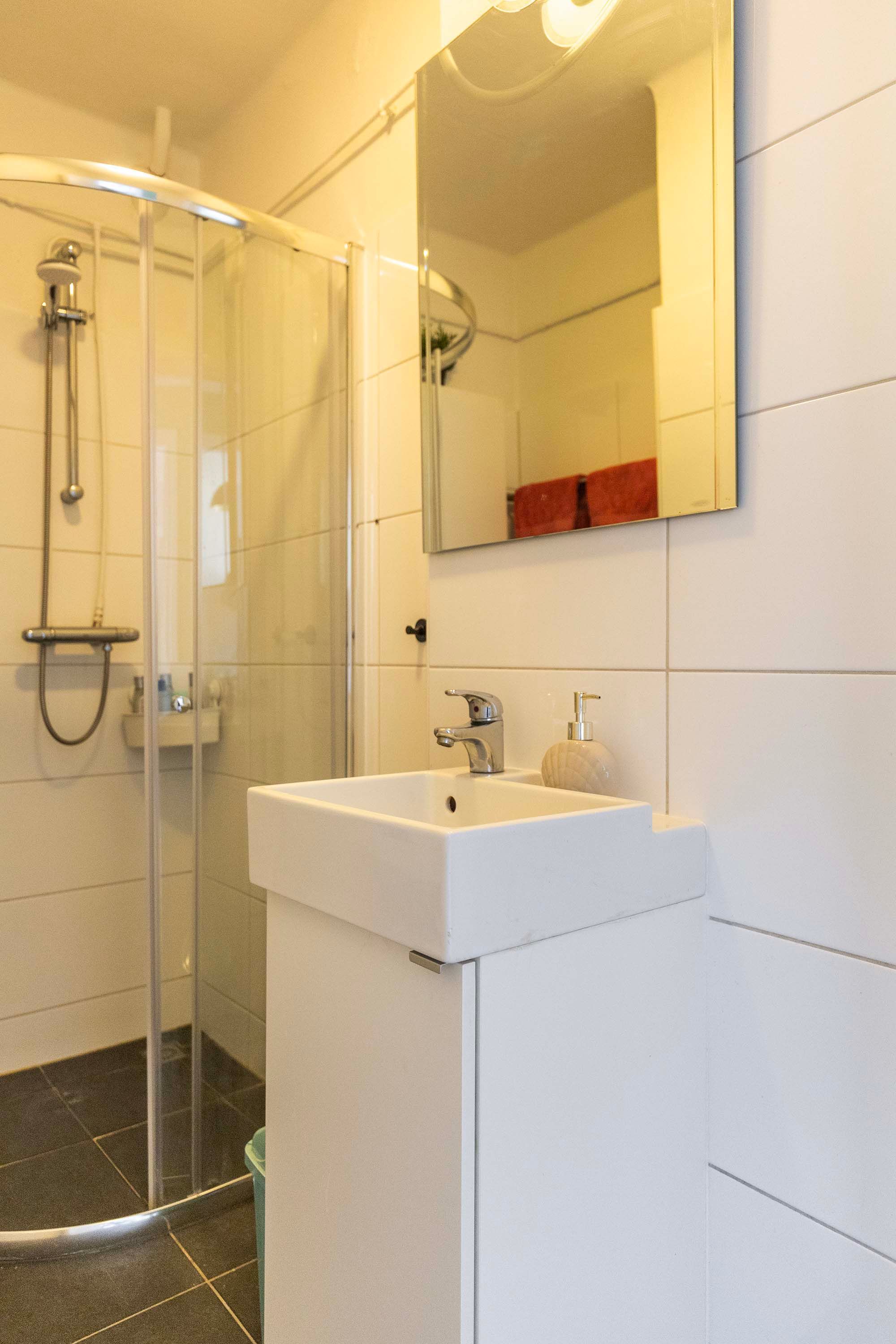 Photo 24 of Cort van der Lindenstraat 26