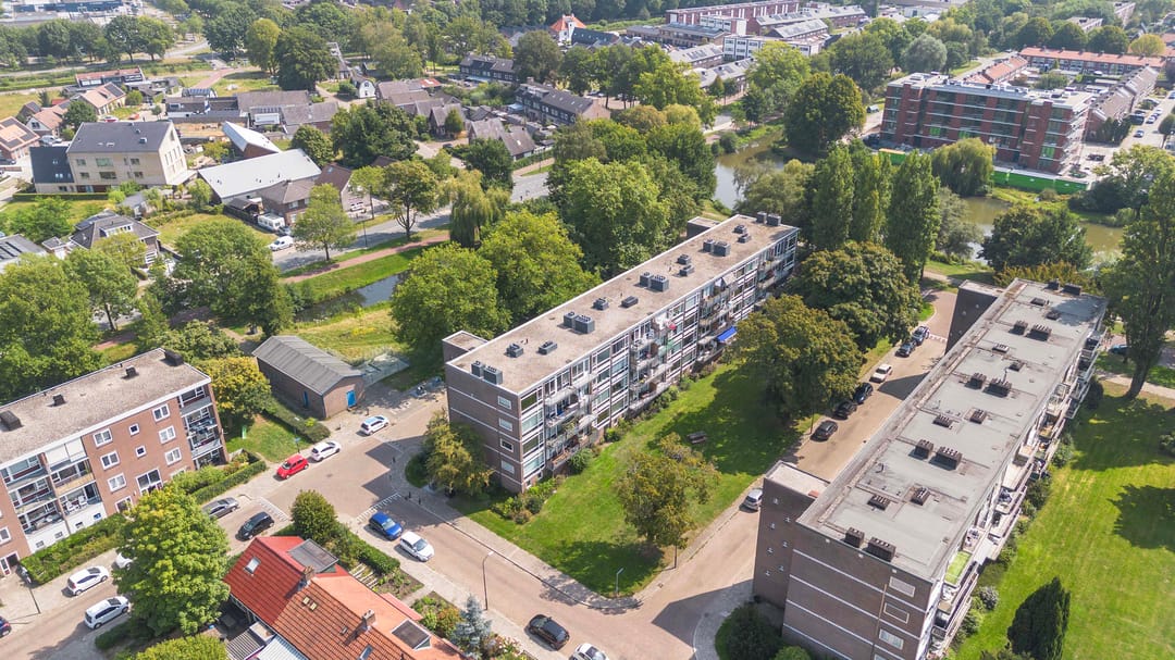 Photo 32 of Cort van der Lindenstraat 26